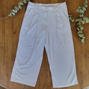 Lululemon size 6 White Wide Leg Pants